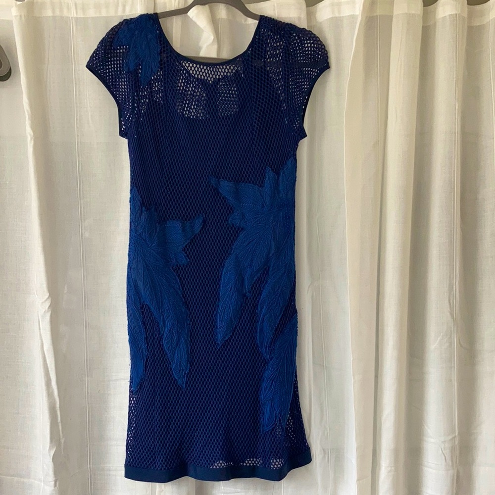 Rebecca Minkoff - sz 8, tropical navy knit dress +